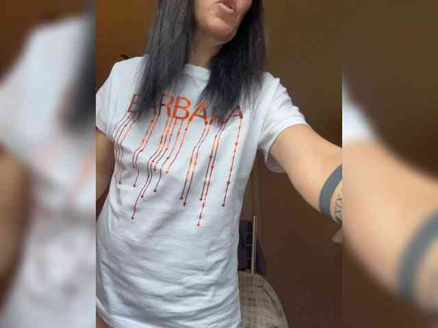 Karolina_Milf webcam