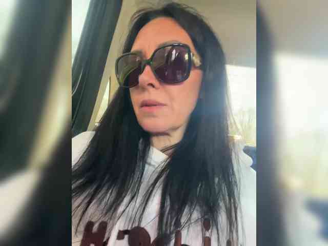 Karolina_Milf webcam