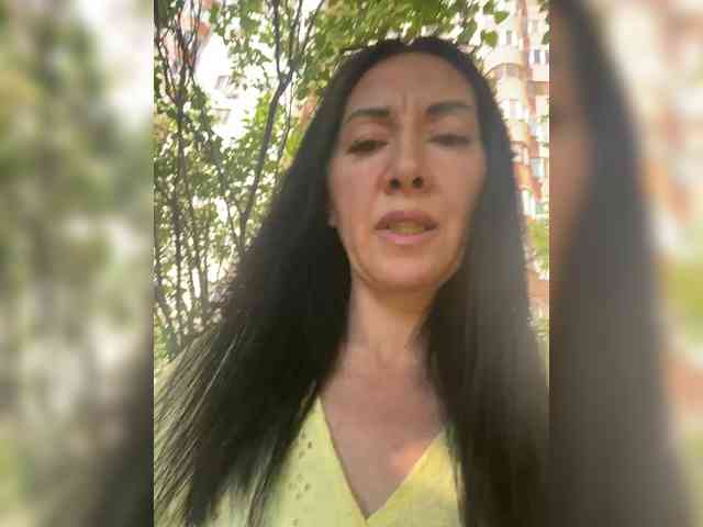 Karolina_Milf webcam