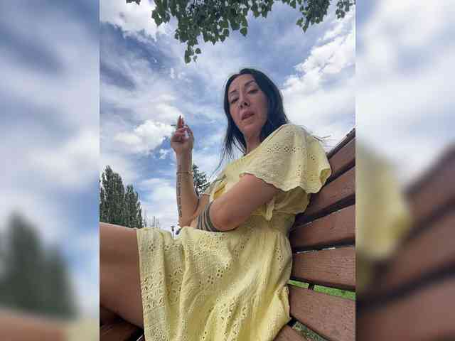KarolinaMilf Sex Cam Show