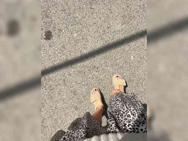 Karolina_Milf webcam