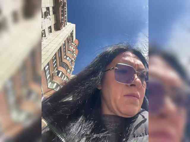 Karolina_Milf webcam