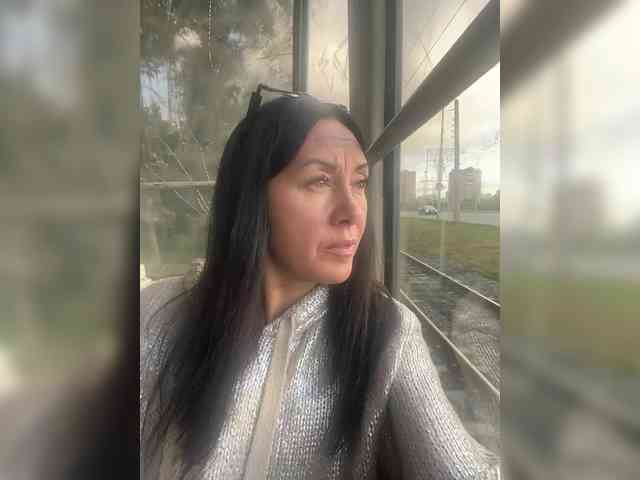 Karolina_Milf webcam