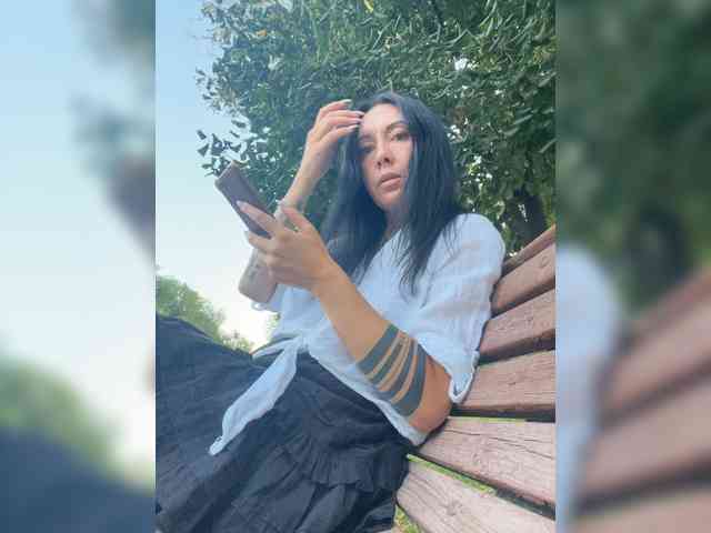 KarolinaMilf Sex Cam Show
