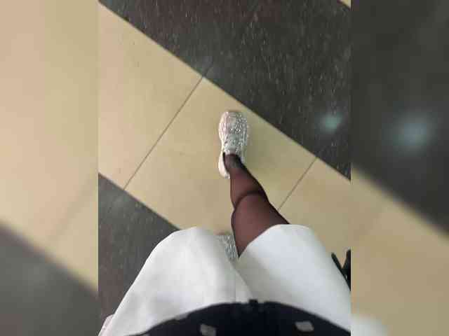 Karolina_Milf webcam