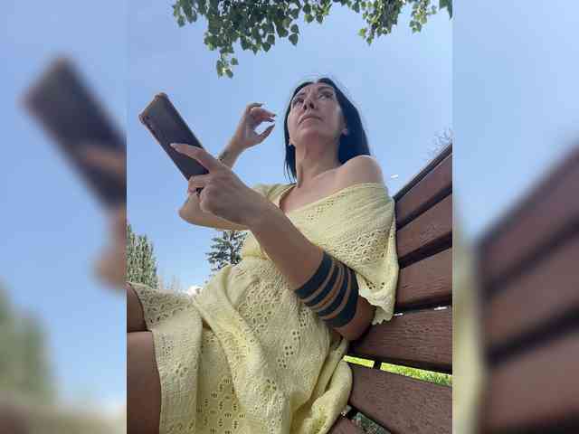 KarolinaMilf Sex Cam Show