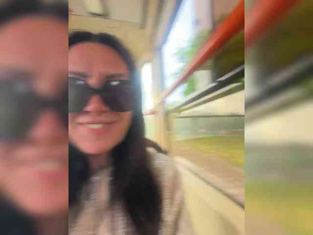 Karolina_Milf webcam