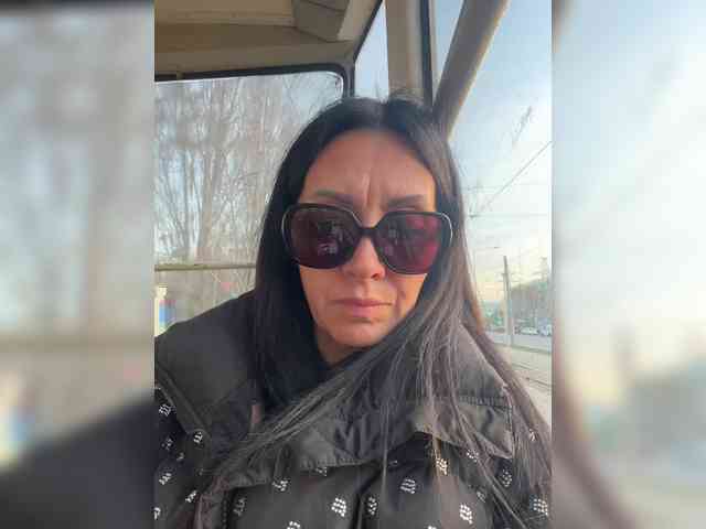 Karolina_Milf webcam