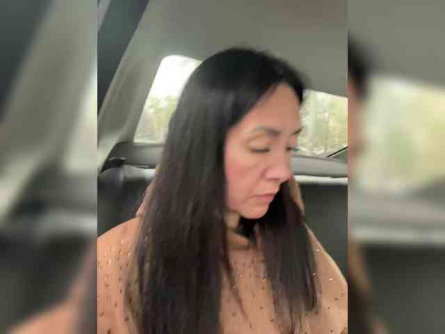 Karolina_Milf webcam