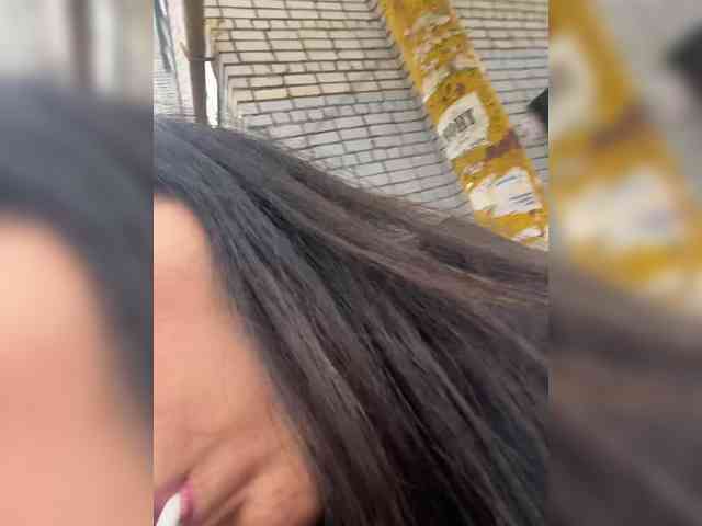 Karolina_Milf webcam