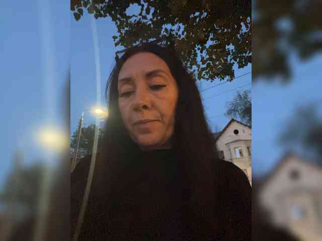 Karolina_Milf webcam
