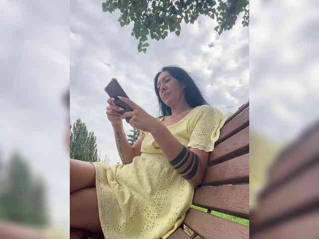 KarolinaMilf Sex Cam Show