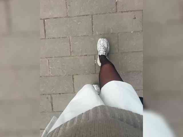Karolina_Milf webcam