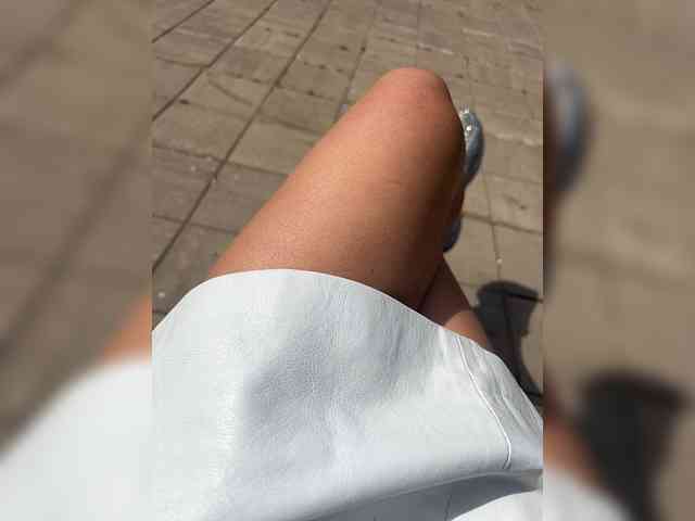 Karolina_Milf webcam