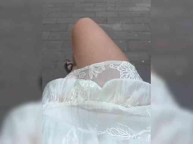 Karolina_Milf webcam