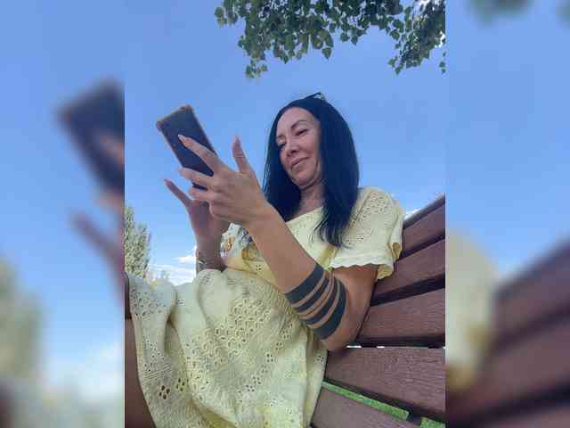KarolinaMilf Sex Cam Show