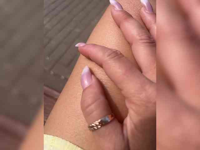 Karolina_Milf webcam