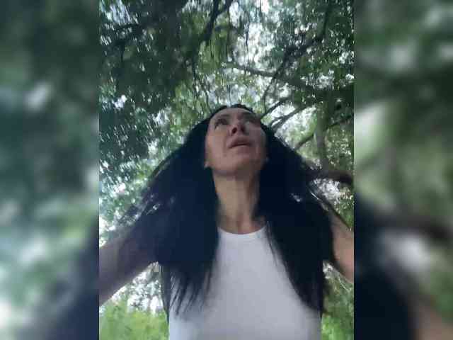 Karolina_Milf webcam