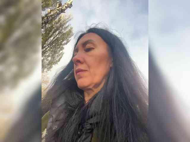 Karolina_Milf webcam