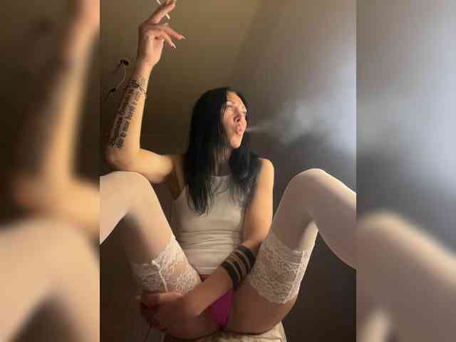 Karolina_Milf webcam