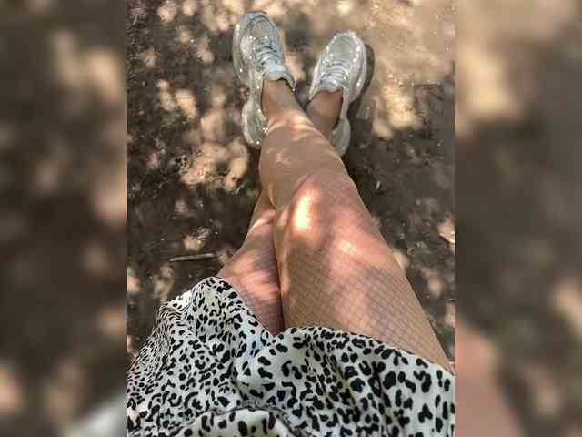 Karolina_Milf webcam