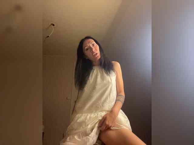 Karolina_Milf webcam