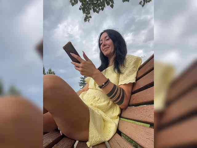KarolinaMilf Live Webcam on BongaCams