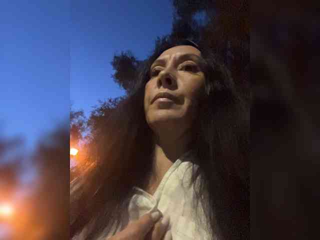 KarolinaMilf Live Webcam on BongaCams