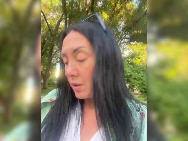 Karolina_Milf webcam