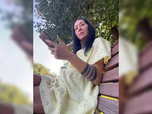 KarolinaMilf Sex Cam Show