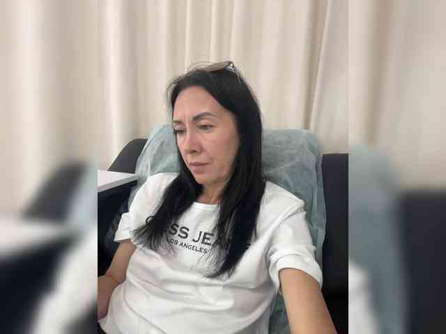 Karolina_Milf webcam