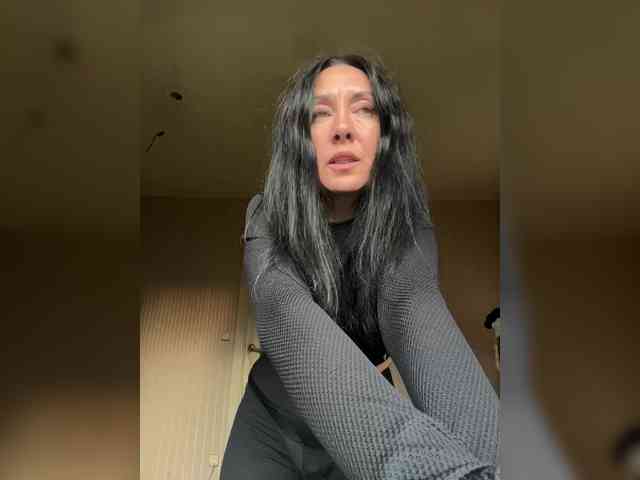 Karolina_Milf webcam