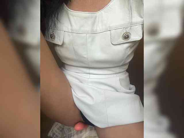 Karolina_Milf webcam