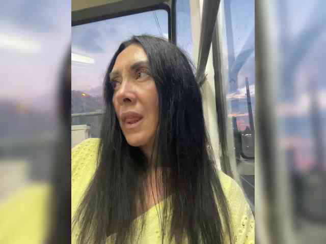 KarolinaMilf Live Webcam on BongaCams