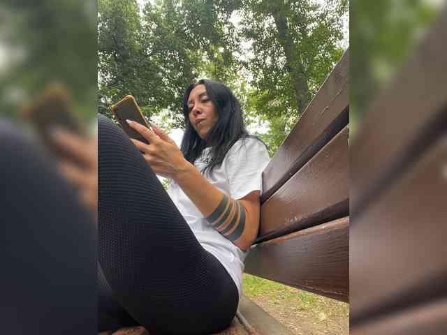 KarolinaMilf Sex Cam Show