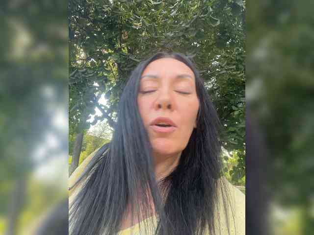 KarolinaMilf Sex Cam Show