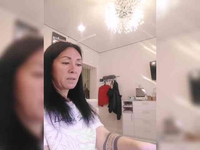 Karolina_Milf webcam