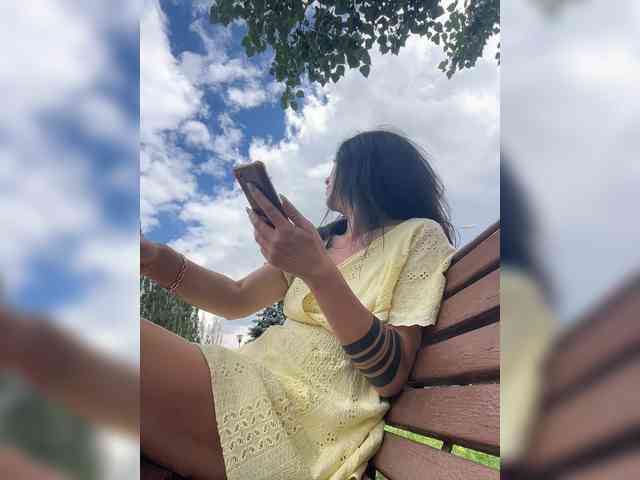 KarolinaMilf Sex Cam Show