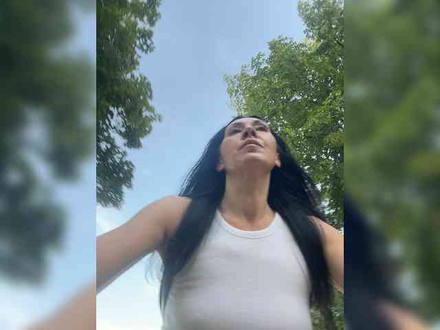KarolinaMilf Sex Cam Show