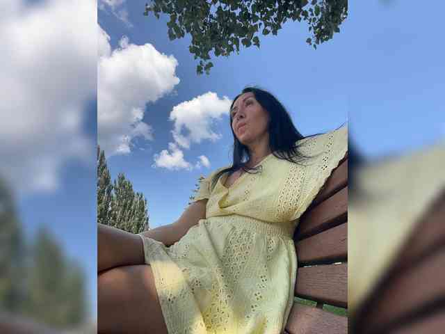 KarolinaMilf Sex Cam Show