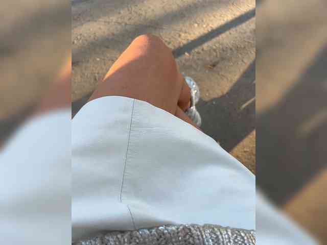 Karolina_Milf webcam