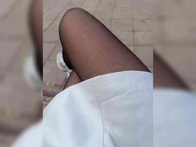 Karolina_Milf webcam