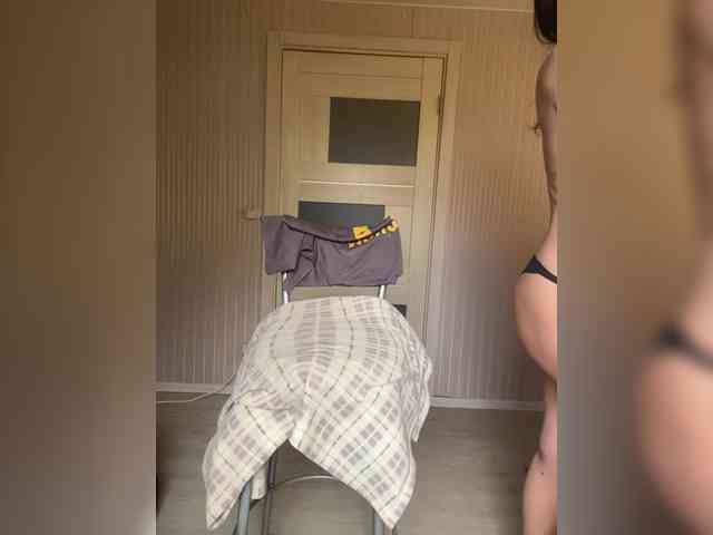 Karolina_Milf webcam