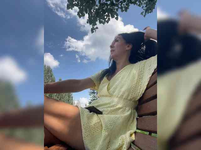 KarolinaMilf Sex Cam Show