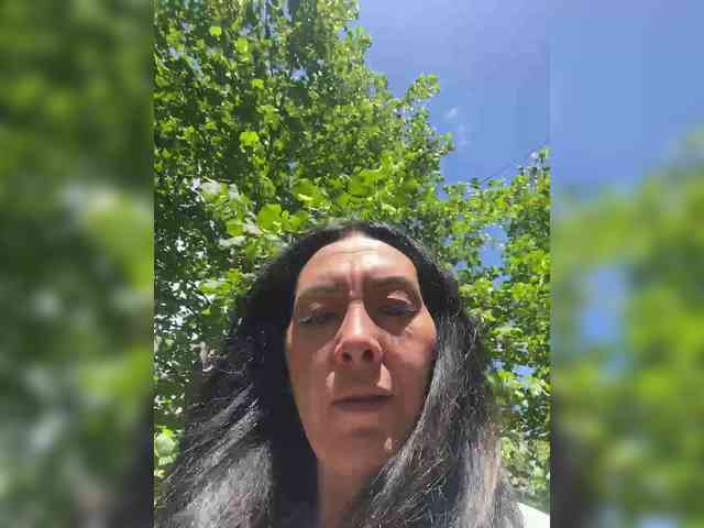 Karolina_Milf webcam