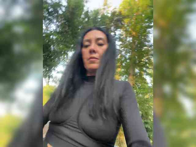 Karolina_Milf webcam