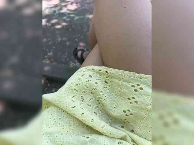 Karolina_Milf webcam
