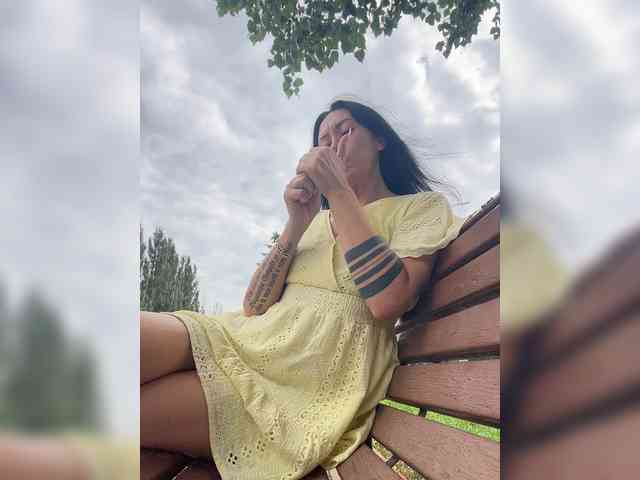 KarolinaMilf Sex Cam Show