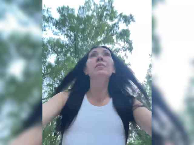Karolina_Milf webcam