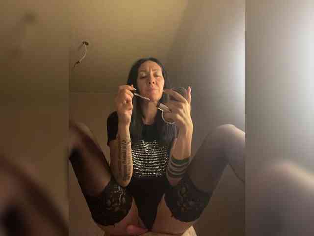 Karolina_Milf webcam